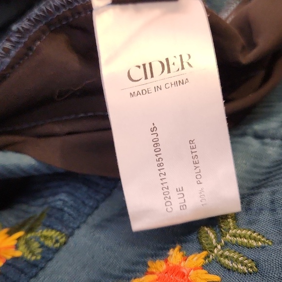 CIDER Women’s Corduroy Square Neck Floral Pattern Jumpsuit, size M - Picture 10 of 15